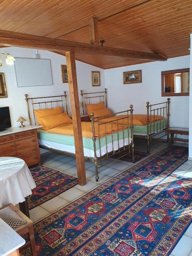 Doppelzimmer / Landhaus Ederlust Heilungsraeume E.V. Hatzfeld Exterior foto